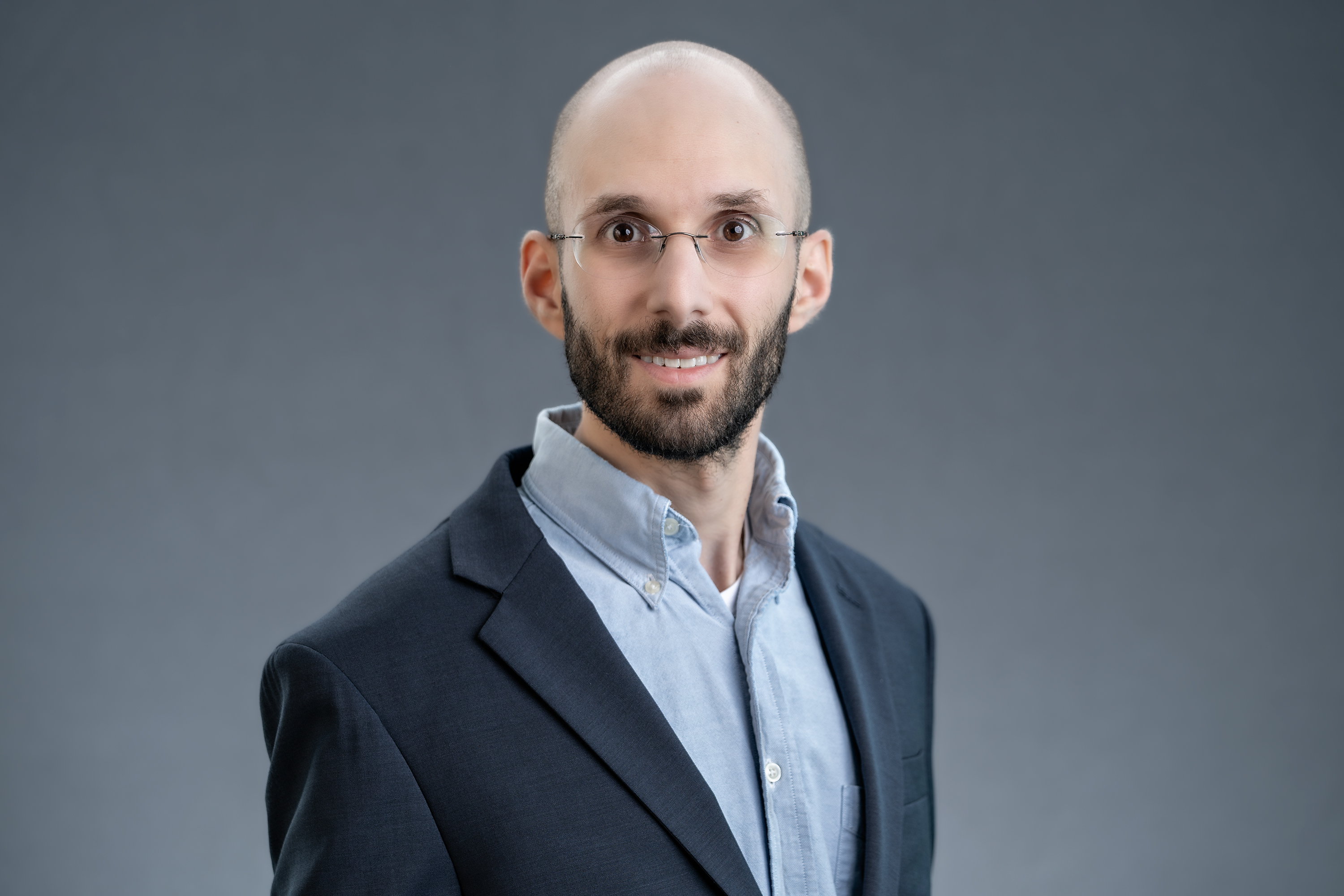 Zachary Feinstein headshot